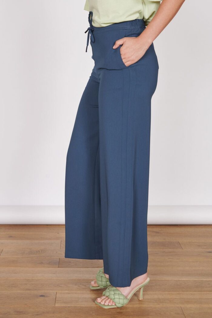 Lena Navy Wide Leg Trousers - Image 3